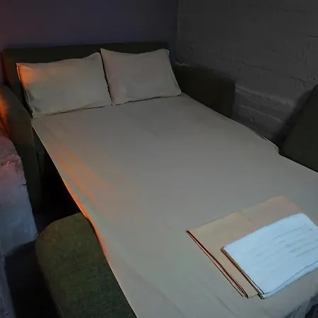 Hostel Black Wood