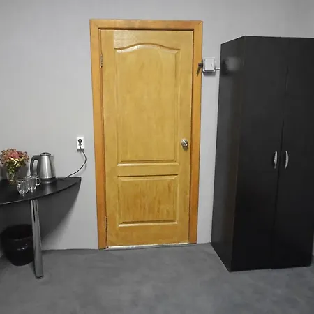 Black Wood Hostel Kijów